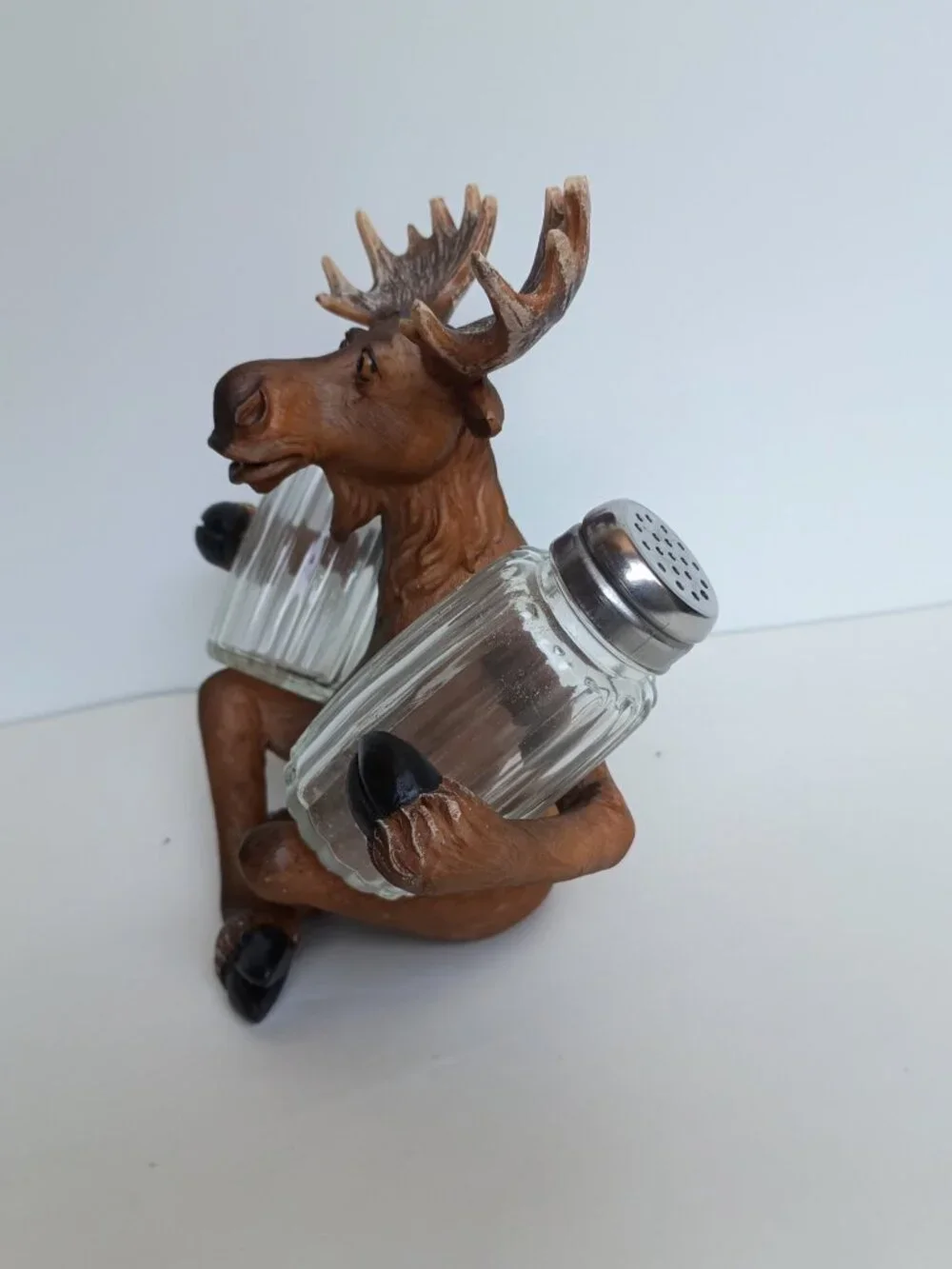 Rivers Edge Moose Salt & Pepper Holder Set Hand Painted Polyresin Decor 2010 Box